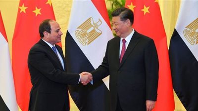 سفير الصين بالقاهرة: السيسي طالب بتوفير الدعم الطبي لأفريقيا.. والمشروعات الصينية الكبرى بمصر في تقدم