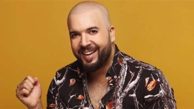 المطرب عبد الحفيظ دوزي يجري عملية جراحية بالعمود الفقري