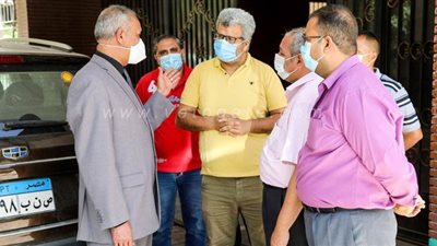 سكرتير عام محافظة قنا يطمئن على مخزون المستلزمات الطبية بمستشفى قنا العام | صور