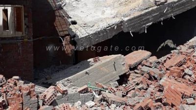 إزالة دور مخالف في عقار بطريق شوبر الدائري بحي أول طنطا| صور