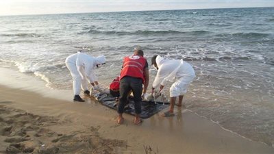 العثور على جثة فتاة مجهولة ملقاة على شاطئ العجمي بالإسكندرية