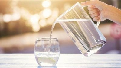 علماء ألمان يوضحون تأثير تناول كوب ماء صباحا