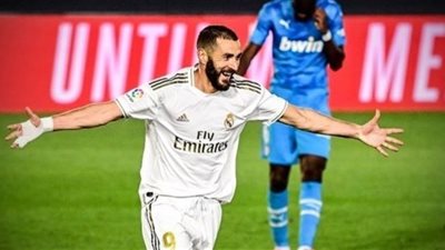 زيدان: بنزيمة رد بقوة على المنتقدين