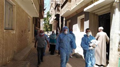 توزيع أدوية كورونا على المصابين المعزولين بالمنازل والمخالطين لهم بقنا | صور