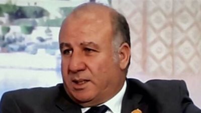 برلماني يُطالب باتخاذ الإجراءات القانونية ضد الإعلانات العشوائية على الأبنية