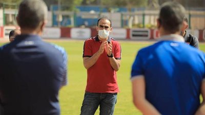 الأهلي يجري مسحة طبية للاعبين والجهاز الفني والإداري  