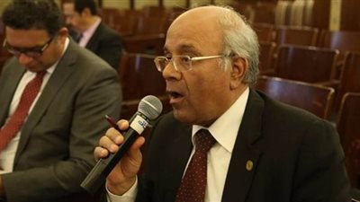 الفيومي يكشف شروط منح الرخصة لـ