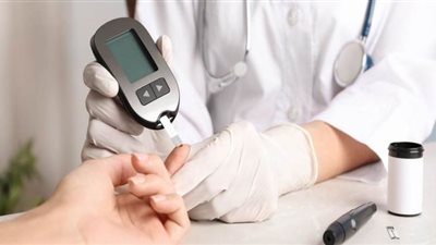 أسباب وأعراض انخفاض سكر الدم