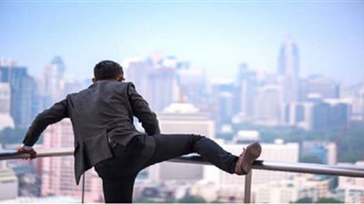 شاب صيني يحاول الانتحار خوفًا من إصابة آخرين بكورونا.. والأطباء يكتشفون مفاجأة