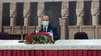 اجتماع رؤساء اللجان لمناقشة العقبات في امتحانات الثانوية بقنا| صور