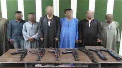 حملة أمنية بأسيوط تضبط 11 متهما بحوزتهم أسلحة نارية