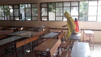 بدء تعقيم لجان امتحانات الثانوية العامة | صور