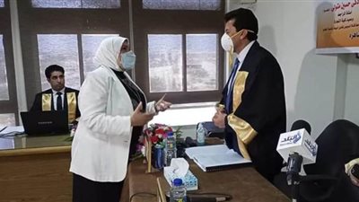 وزير الشباب والرياضة عضو لجنة إشراف وحكم لرسالة ماجستير بتجارة القناة