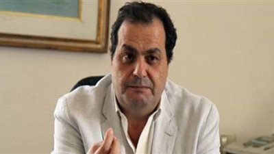 أنور مغيث بعد حصوله على جائزة التفوق: دافع للمزيد من التأليف