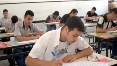 تعليم الإسكندرية لطلاب الثانوية العامة: مواد التعقيم لا تؤثر على الملابس