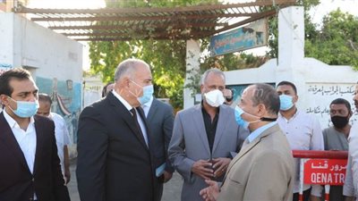 محافظ قنا يتابع الاستعدادات النهائية بعدد من لجان امتحانات الثانوية العامة|صور