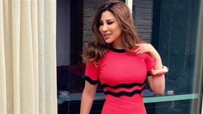 نجوى كرم تتألق بالأحمر في أحدث ظهور