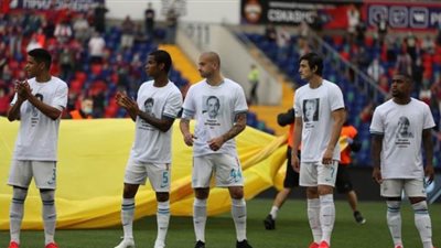 زينيت الروسي يكرم أطباء بطرسبورج ضحايا فيروس كورونا | فيديو