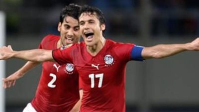 أحمد حسن: استكمال الدوري الحالي يربك مسابقات الموسم الجديد