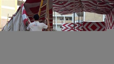 تجهيز سرادقات داخل لجان الثانوية بالدقهلية لراحة الطلاب قبل دخول اللجان | صور