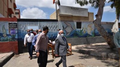 وصول كراسات امتحان اللغة العربية لمقار لجان الثانوية العامة 2020