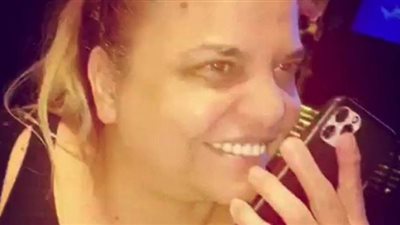 رامي عياش يغني مع المطربة التركية كيباريه عبر المحمول | فيديو