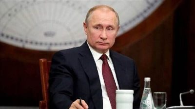 بوتين يُحذر من خطورة تصريحات زيلينسكي حول الحرب الوطنية العظمى