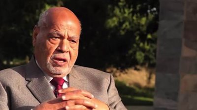 بلاغ يتهم وزير العدل الأسبق بالتواصل مع قنوات داعمة للإرهاب