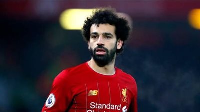 محمد صلاح على دكة بدلاء ليفربول أمام إيفرتون في عودة الدوري الإنجليزي