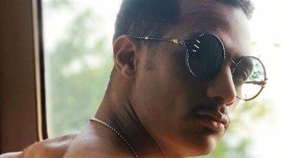 محمد رمضان: لا أنظر خلفي إلا لالتقاط الصورة