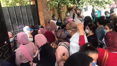 استشارى نفسى يحذر من ذهاب أولياء الأمور مع طلاب الثانوية العامة إلى الامتحان