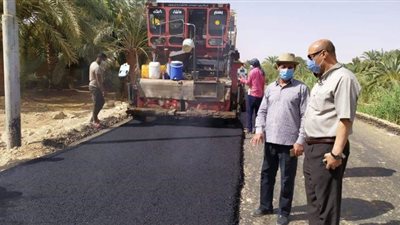 تخصيص 28 مليون جنيه لرصف طريق الموشية القصر بالوادي الجديد