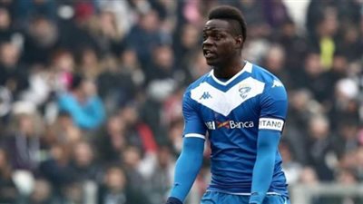 انفراجة في أزمة بالوتيلي مع بريشيا الإيطالي