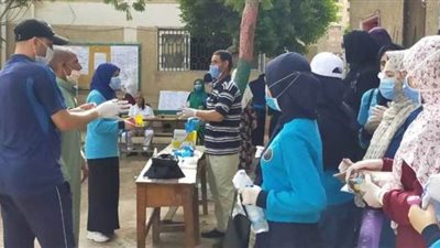 رئيس التأمين الصحي: 3 طلاب ثانوية عامة تركوا العزل المنزلي وذهبوا للامتحان