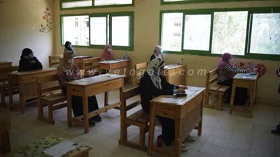 وفاة رئيس لجنة ثانوية عامة في قنا بأزمة قلبية