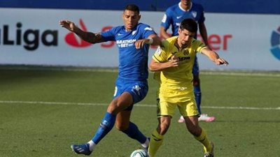 إشبيلية يتعادل مع فياريال 2/2 في الليجا