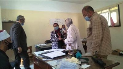 رئيس الإدارة المركزية لمنطقة الإسكندرية يتابع امتحانات الثانوية الأزهرية