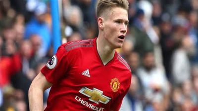 مانشستر يونايتد يجدد عقد سكوت مكتوميناي ليونيو 2025