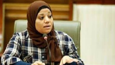 نائبة تطالب بالتصدي لتزاحم أولياء الأمور أمام لجان امتحانات الثانوية العامة