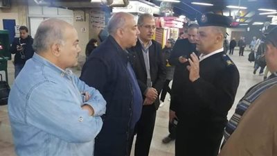 طوارئ بالمترو لبدء العمل بالمواعيد الجديدة للتشغيل