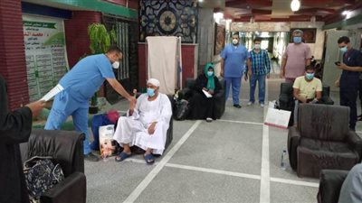 قنا العام يعلن تعافي وخروج 5 حالات جديدة من مصابى فيروس كورونا | صور