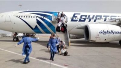 مطار القاهرة يستقبل 5 رحلات استثنائية لعودة 833 عالقا بالخارج
