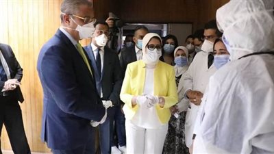 وزيرة الصحة: التوسع في عدد مراكز التبرع ببلازما المتعافين لـ٢٠ مركزا