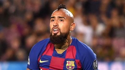 رونالدو مشيدا بلاعب برشلونة: 