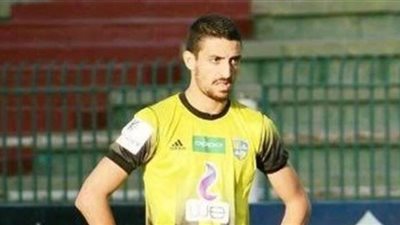 لاعب الأهلي الهارب: الأحمر مليء بمواهب أفضل من طاهر محمد طاهر