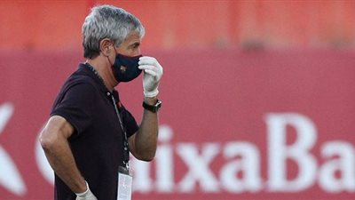 مدرب برشلونة يشيد بالثنائي بويج وأنسو فاتي بعد تخطي أتلتيك بيلباو