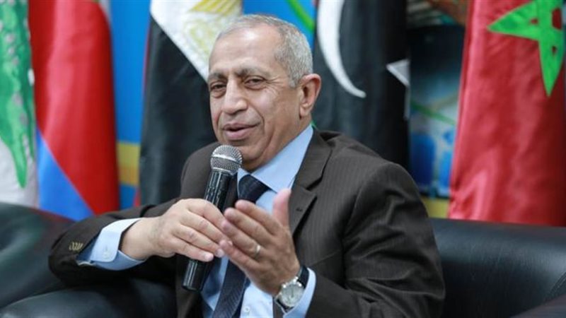 الدكتور إسماعيل عبدالغفار