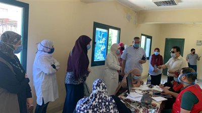 محافظ البحيرة: فحص وصرف العلاج لـ٦٨٠ مواطناً ضمن مبادرة 100 مليون صحة
