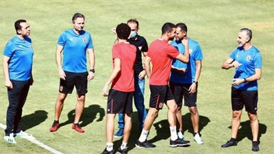 الغائبون عن مران الأهلي الأول في زمن الكورونا