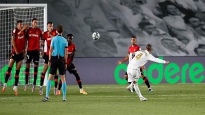 ريال مدريد يستعيد صدارة الدوري الإسباني بثنائية في مايوركا